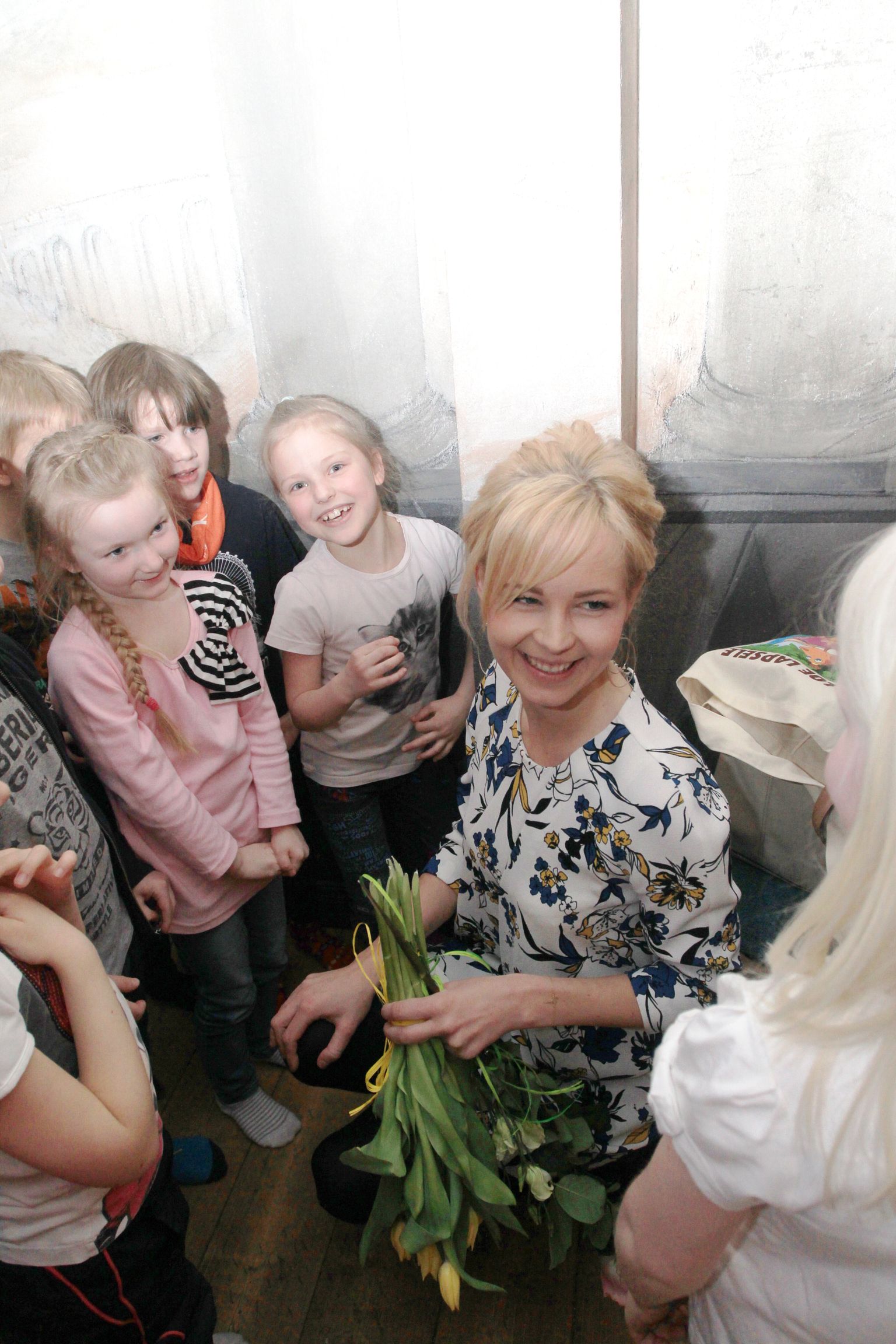 2015. aastal sai Tartu lastekirjandusauhinna laureaadiks Kairi Look, raamatuga «Peeter, sõpradele Peetrike».