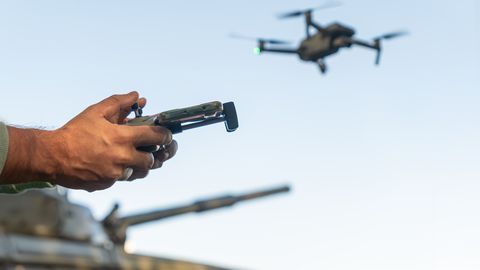 Edge Autonomy Riga izpodbija nakup dronov za 1,6 milijona evrov