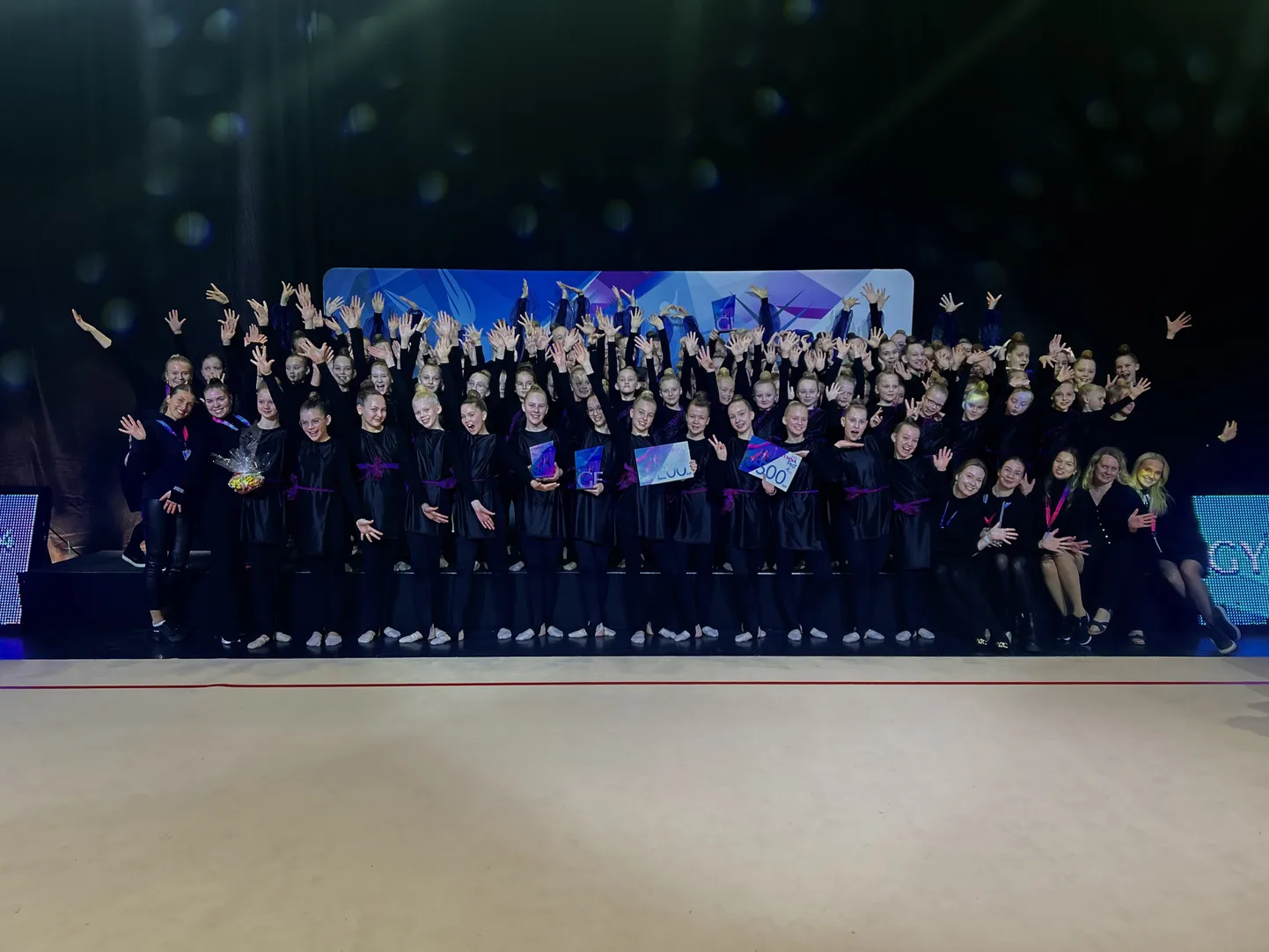 Pea saja võimlemisklubi Janika võimlejaga, kes Gymnafestil ühise kava esitasid, oli festivaliks keeruline valmistuda, sest treeningajad vajasid palju klapitamist. Suur vaev tasus aga ära, sest tasuks saadi üldvõit.