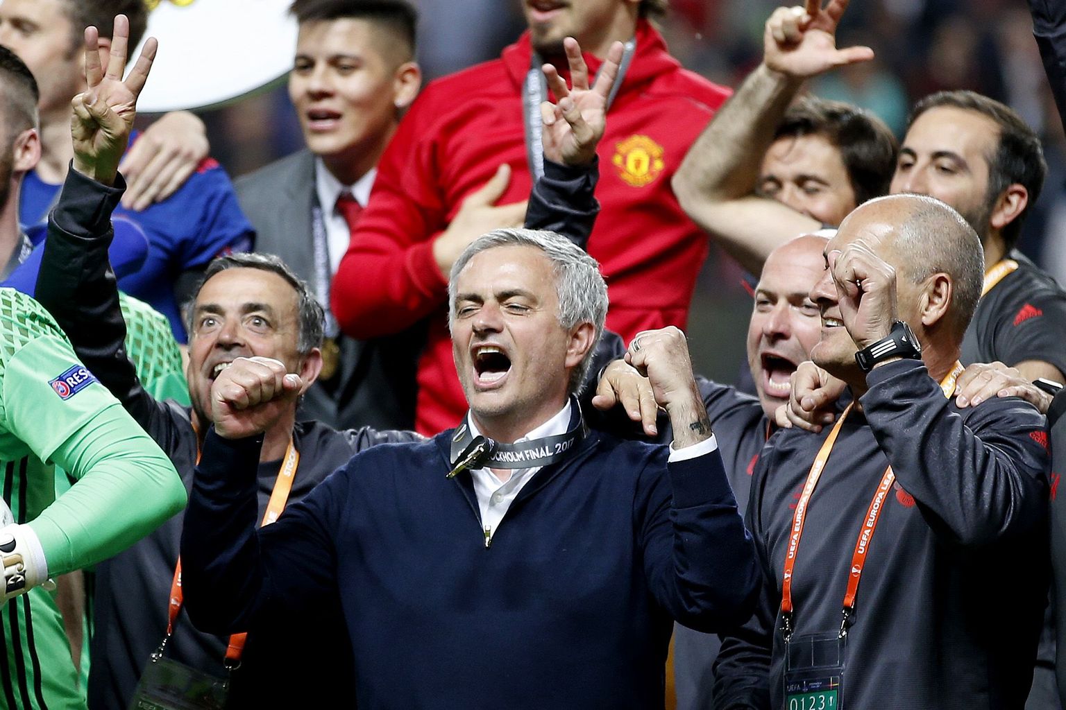 Manchester Unitedi peatreener Jose Mourinho tähistab Euroopa liiga võitu.