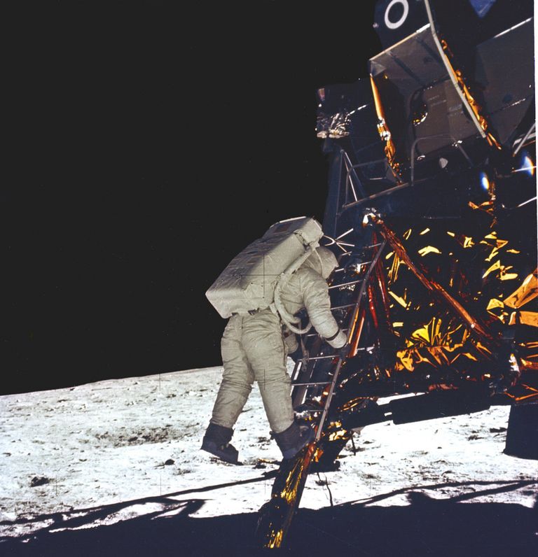 Edwin «Buzz» Aldrin laskumas 1969. aastal kuumoodulist Kuule