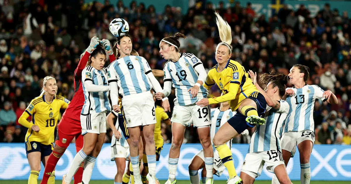 Trei fotbalişti au decis să părăsească naţionala Argentinei la începutul zilei