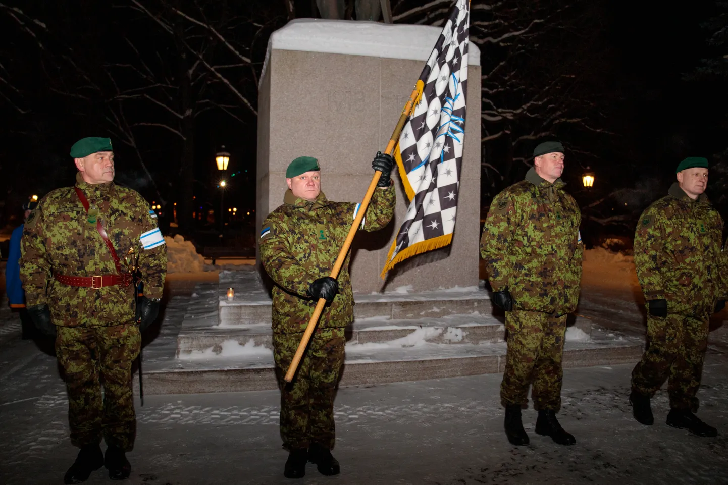 Lõuna maakaitseringkonnas vastutuse üle andmise tseremoonia leidis aset Tartus.