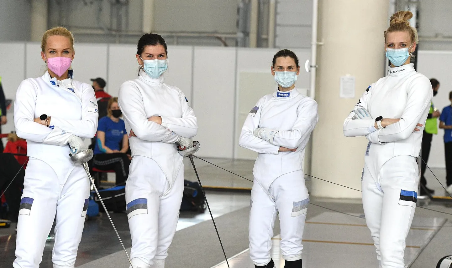 Olümpiale pääsenud Eesti epeenaiskond (vasakult Erika Kirpu, Julia Beljajeva, Irina Embrich ja Katrina Lehis) loodab tuua koju medali.