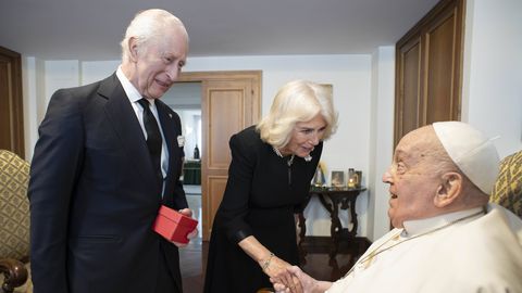 Kuningas Charles III teeb oktoobris riigivisiidi Vatikani