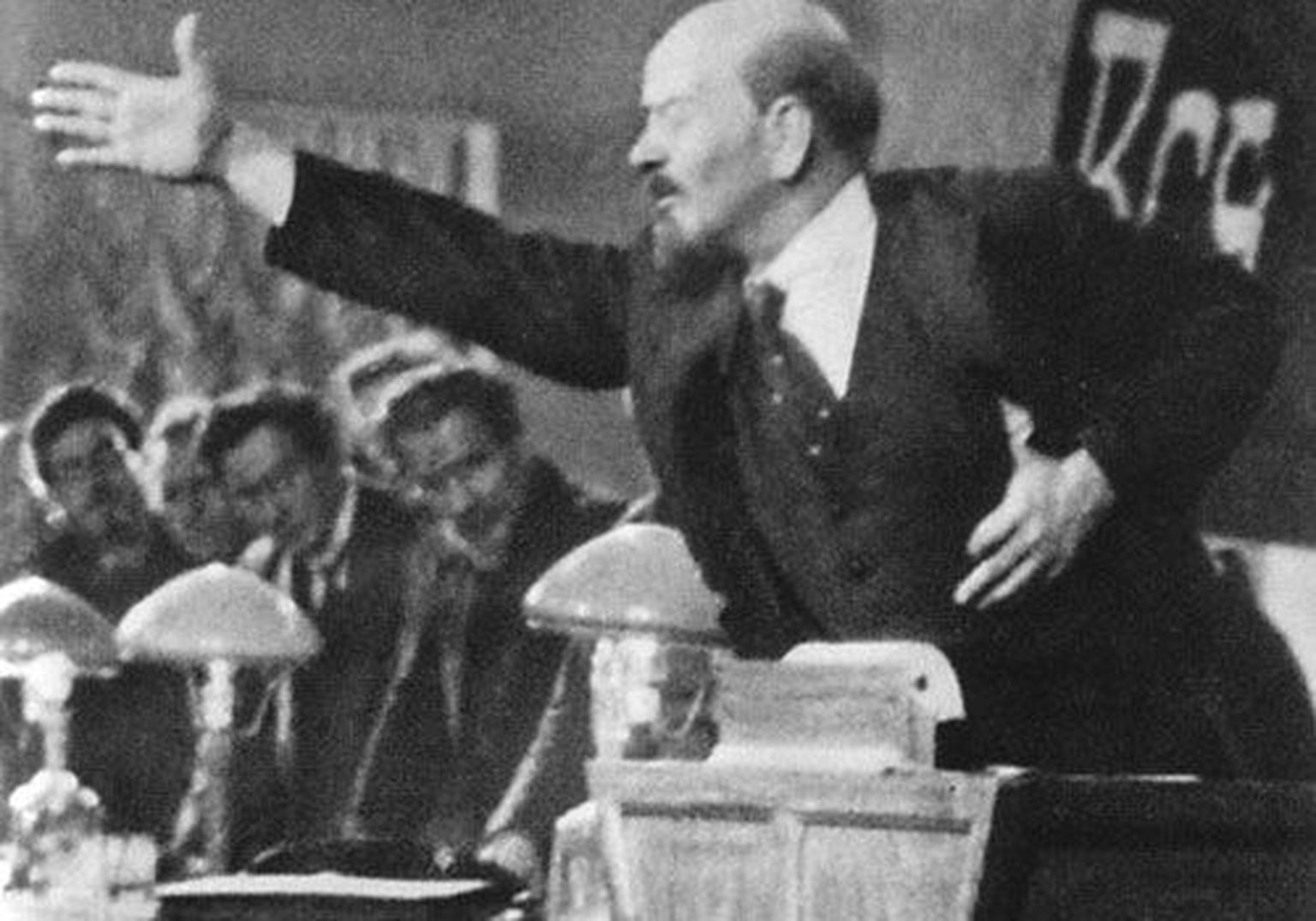 "Ленин в Октябре". Кадр из фильма.