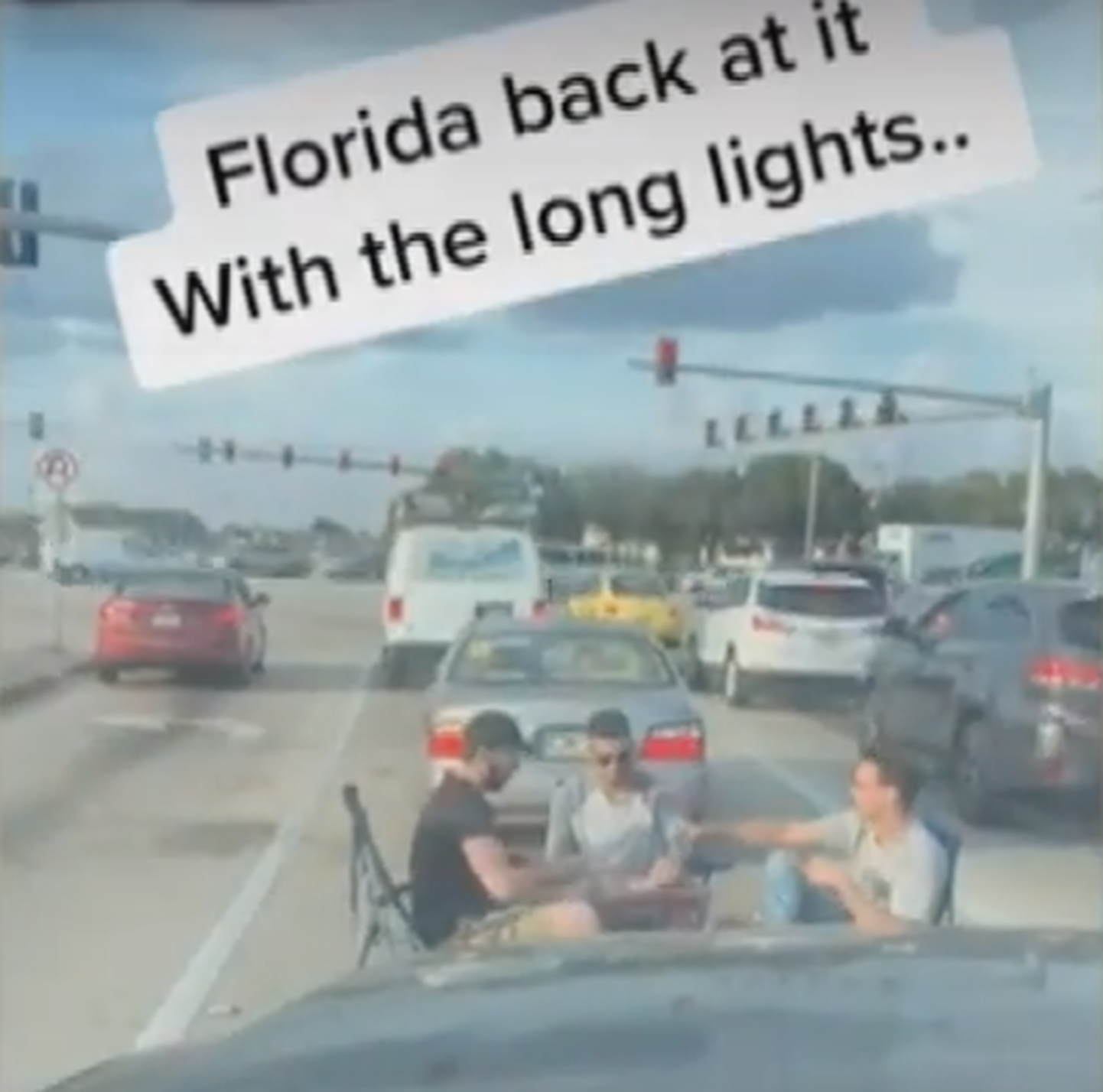 Floridas mängisid kolm meest keset sõiduteed Unot.