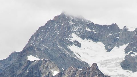 Šveitsi liustikult leiti üle 30 aasta tagasi kadunuks jäänud alpinisti säilmed