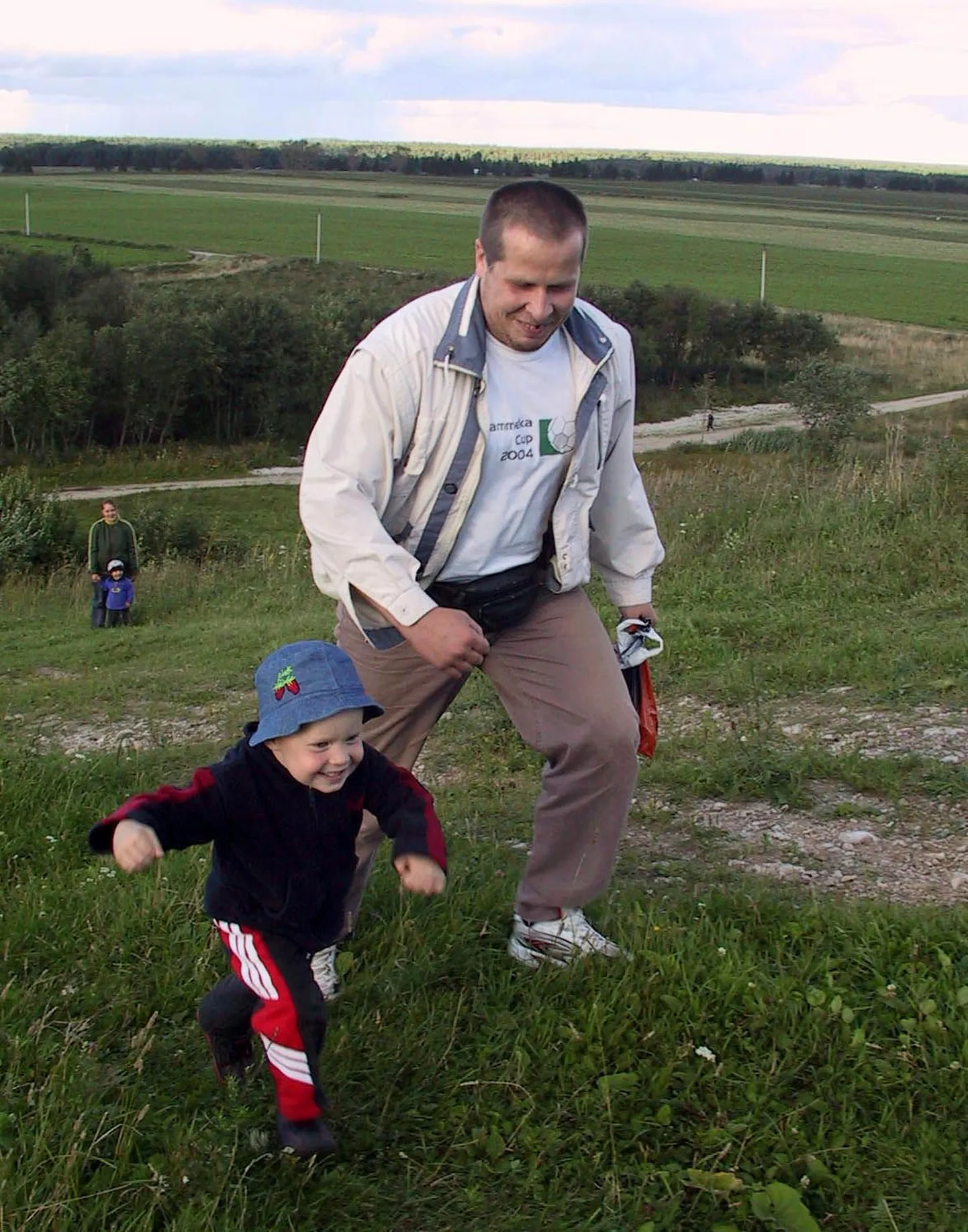 Eesti Ööjooksu ja Põhjakeskuse fotojaile "Paps ja laps" laekus hulga lõbusaid töid.