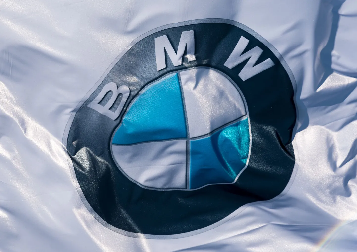 Логотип BMW