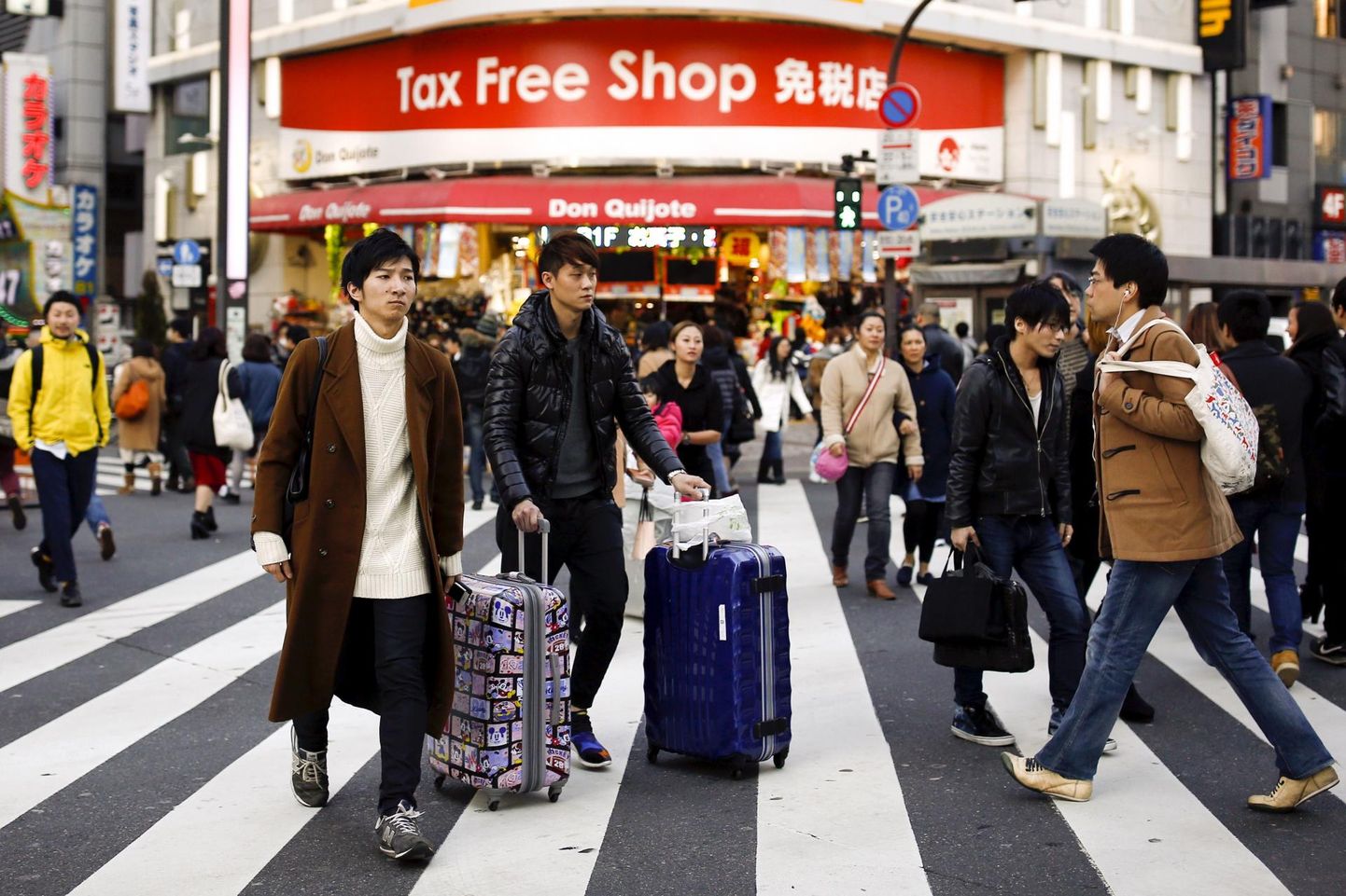 Jaapani külalistest enamik saabub naaberriikidest. Hiina turistide seas populaarne pood Tokyos.