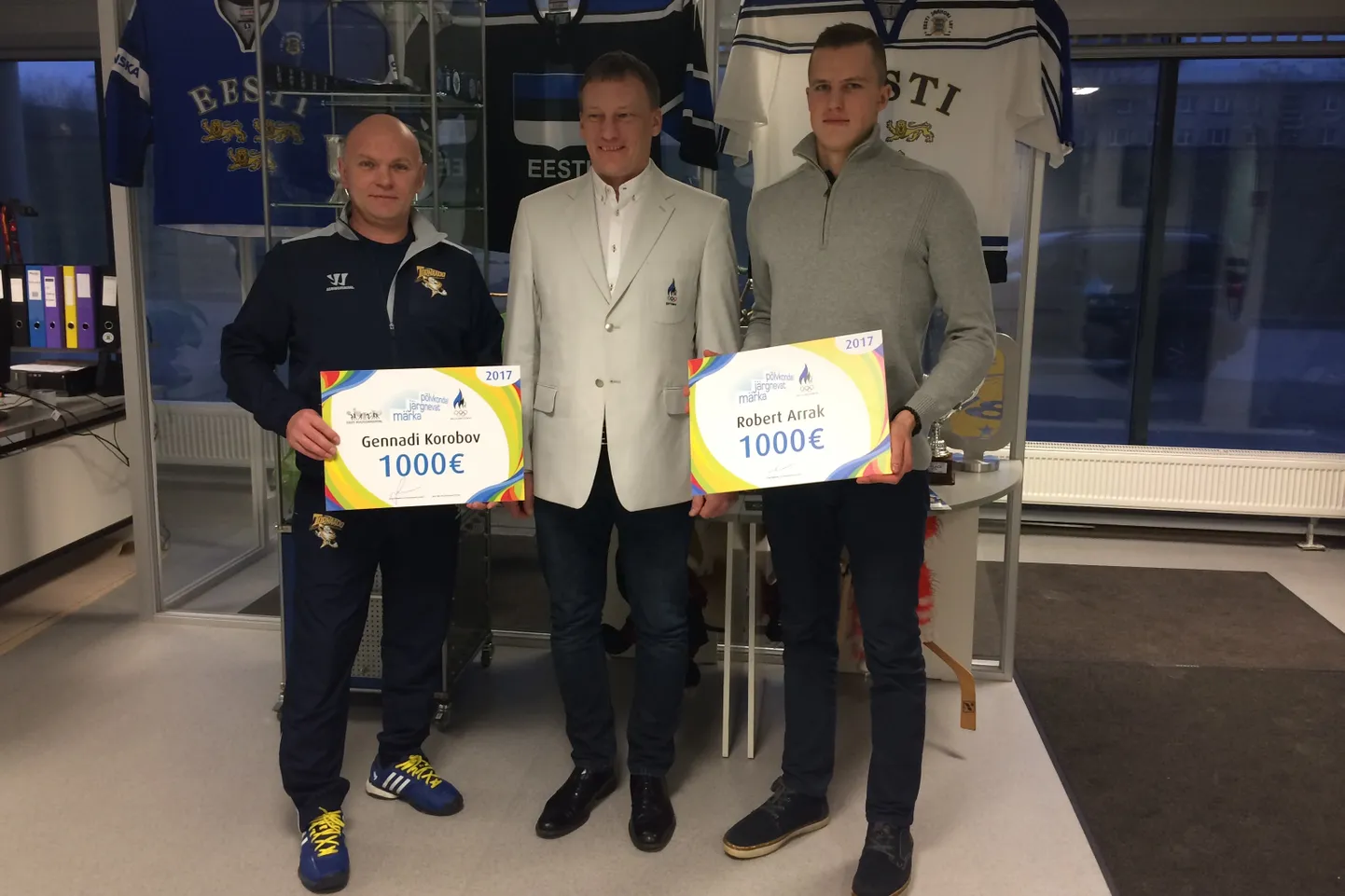 18-aastane Robert Arrak ja tema treener Gennadi Korobov teenisid 1000-eurose stipendiumi.