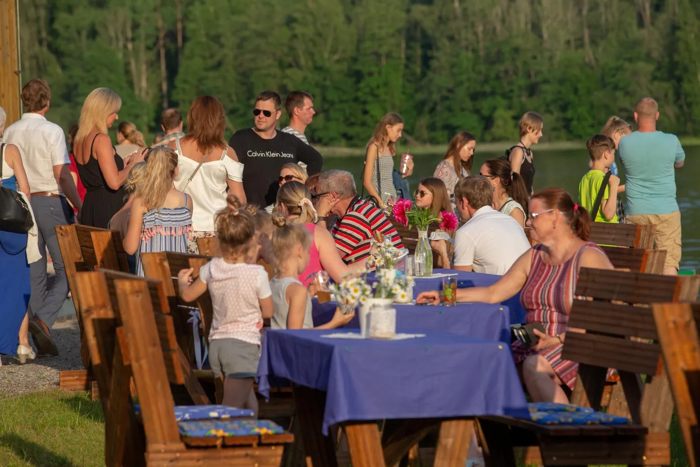 2019. aastal sai melu nautida Viljandi järve ümbruses. Teiste seas oli väga populaarne sõudeklubi kohvik.