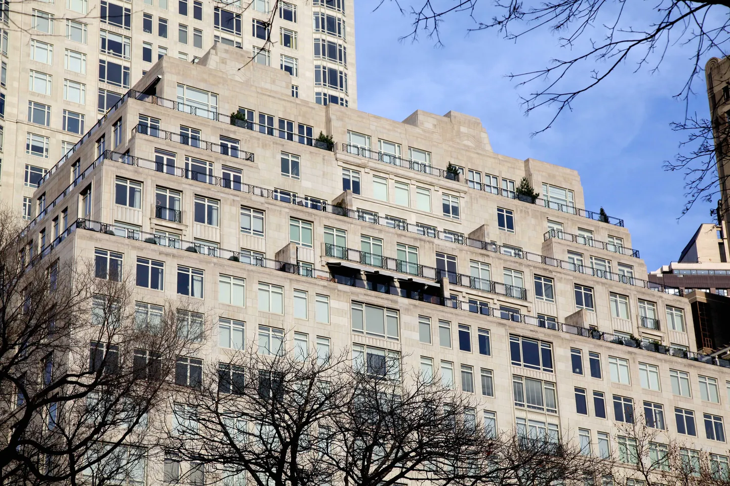 Dmitri Rõbolovlevi tütrele kuuluv korter asub aadressil 15 Central Park West (pildil).