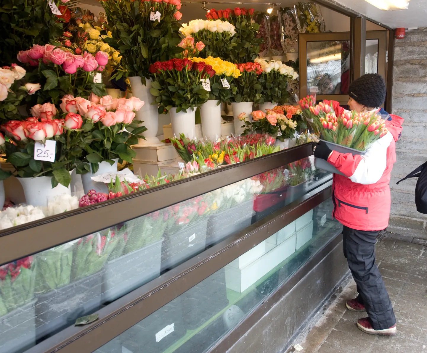 Viru tänava lillemüügi boksid on pealinnas kõige parem paik õitsva kauba müümiseks.