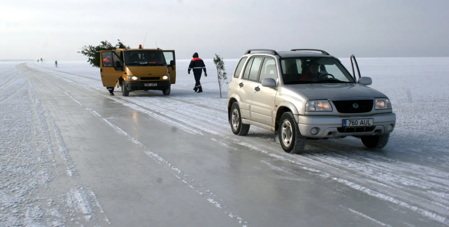 Jäätee mahamärkimine. Foto pärineb varasemast ajast.