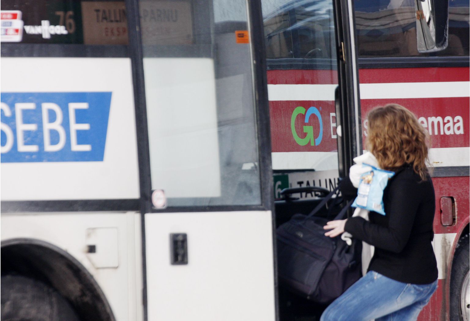 TLNPM10:BUSS:TALLINN, EESTI,05MAR10.
Bussiliinid GO Bus ja Sebe Tallinna bussijaamas.
ps/Foto PRIIT SIMSON/POSTIMEES