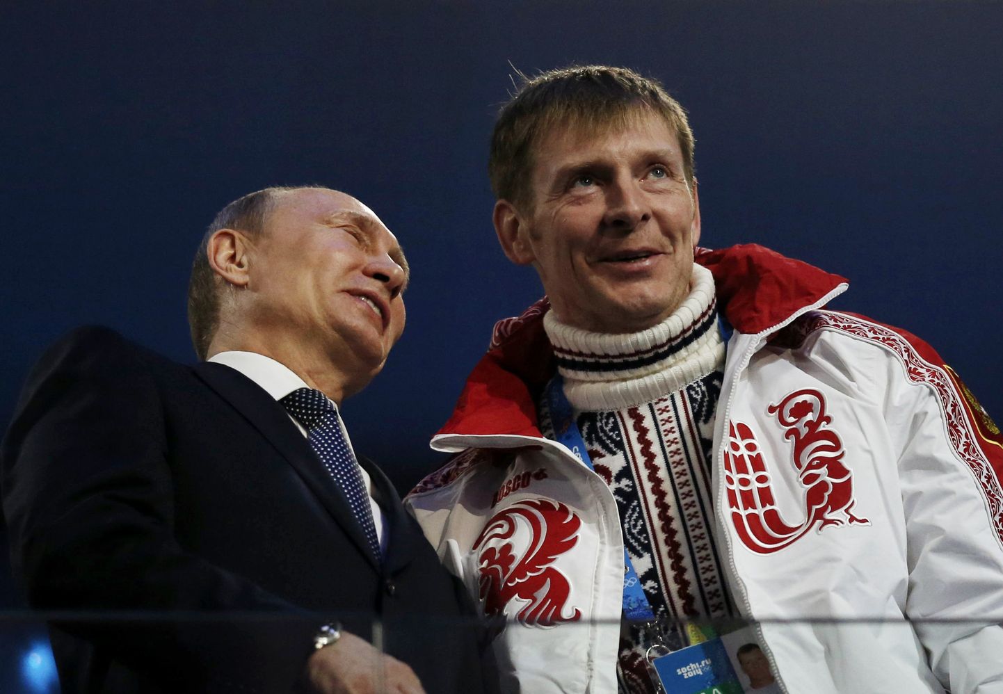 Välismaailma silmis on Aleksandr Zubkov dopingupatune. Ent mis Zubkovil sellest, kui kogu Venemaa eesotsas presidendi Vladimir Putiniga peab teda ikka kahekordseks olümpiavõitjaks...