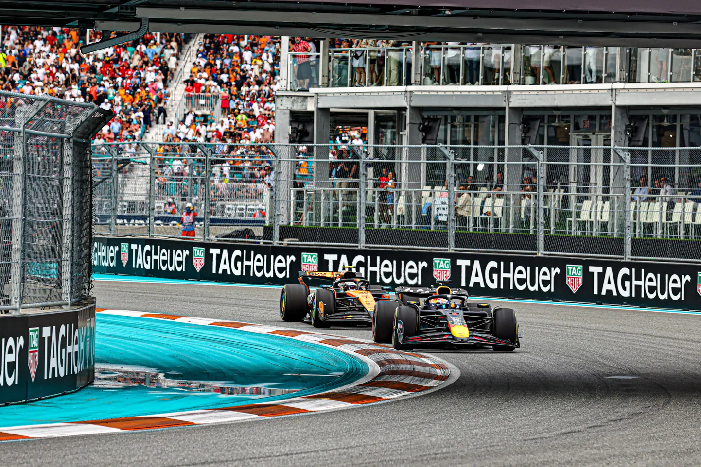 Max Verstappen (ees) ja Lando Norris madistasid Miamis päris korralikult.
