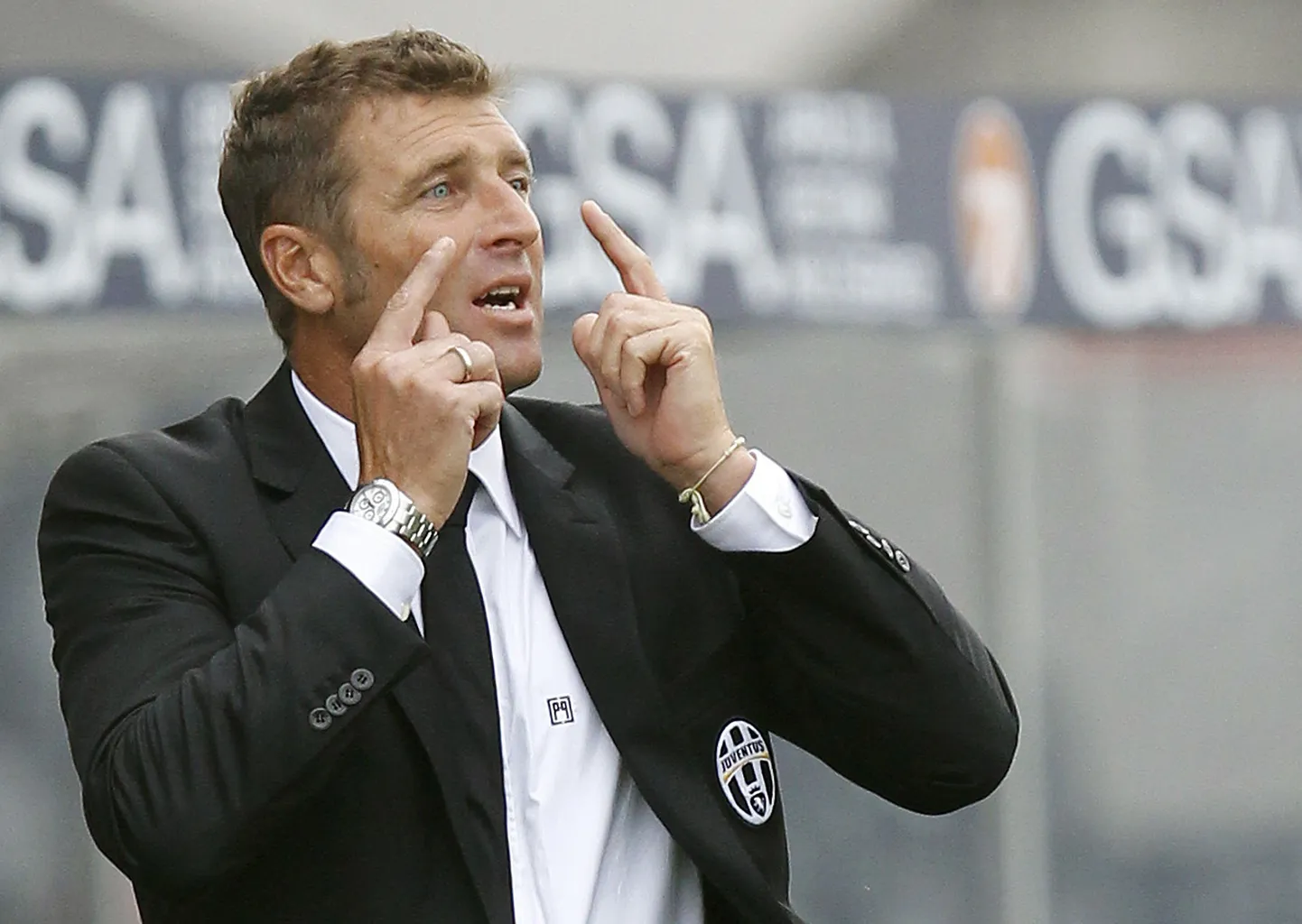 Каррера про. Массимо каррера тренер. Массимо каррера. Массимо каррера тренер. Массимо каррера 2023.