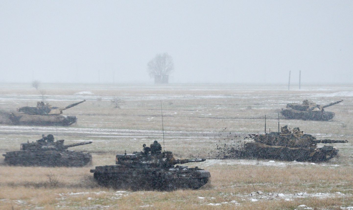 USA ja Rumeenia tankid Rumeenias toimunud õppusel.