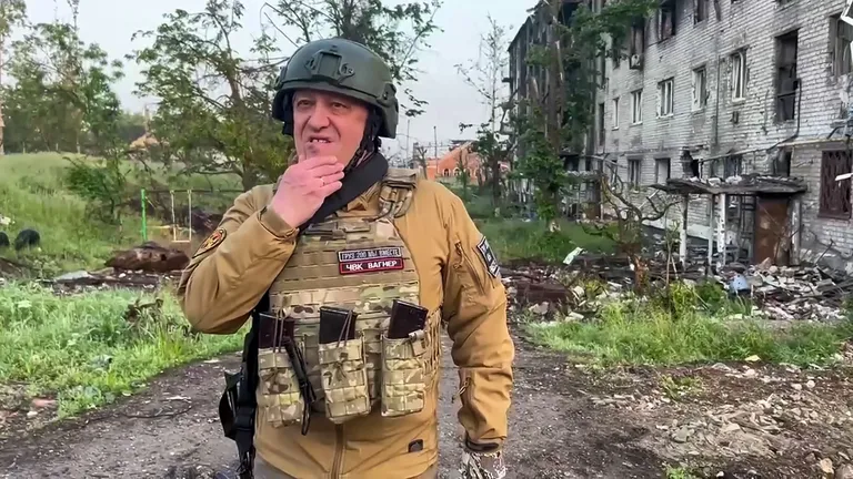 Евгений Пригожин во время записи очередного заявления для СМИ, Украина 2023 год.