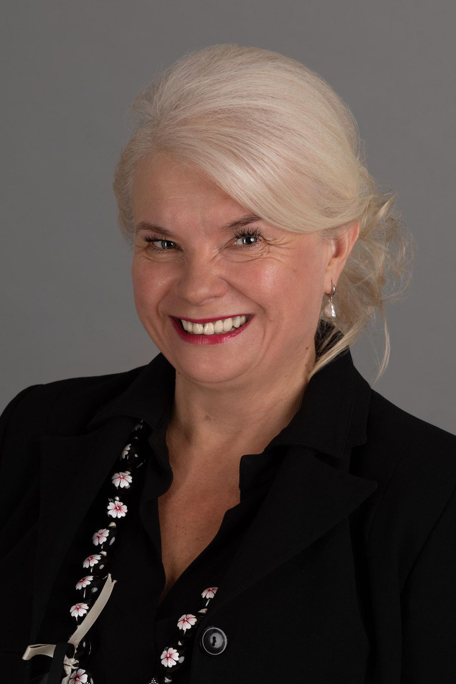 Anne Roosipõld, Tartu Ülikooli Pärnu kolledži turismiteenuste kaasprofessor ja turismiosakonna juhataja.