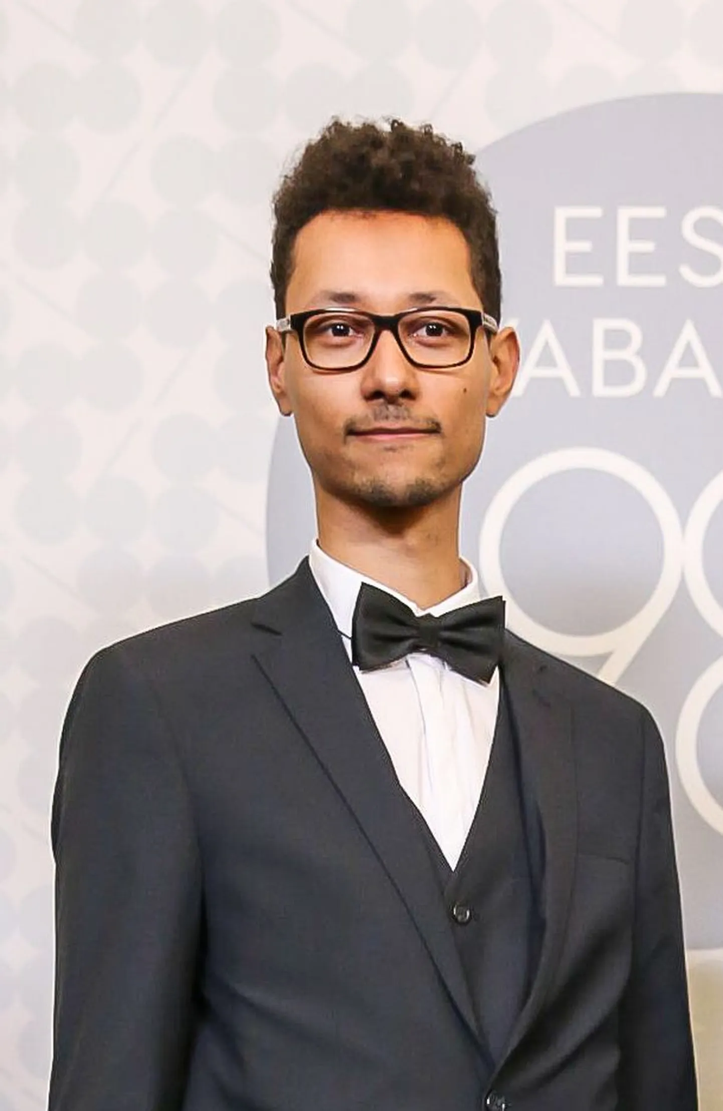 Jim Ashilevi