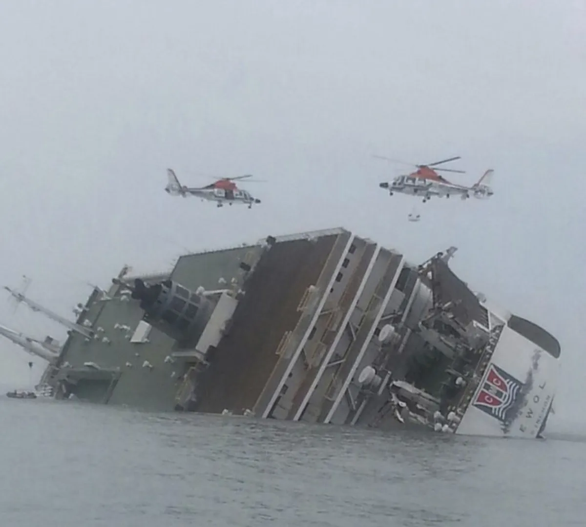 Ümber läinud Lõuna-Korea parvlaev M/S Sewol.