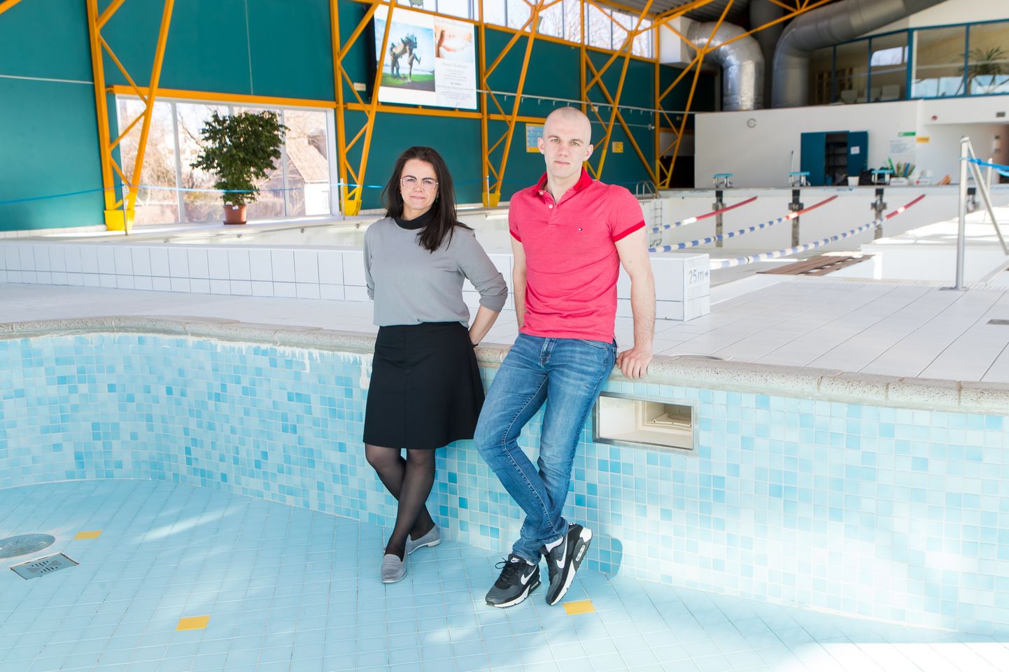 UUS ALGUS: Laura Sohvie ja Oskar Liblik tunnevad, et 19 aastaga on hotelli olemus muutunud ja aeg keerata uus lehekülg. Veekeskuse basseinid on juba tühjaks lastud ja üsna pea algavad ehitustööd.