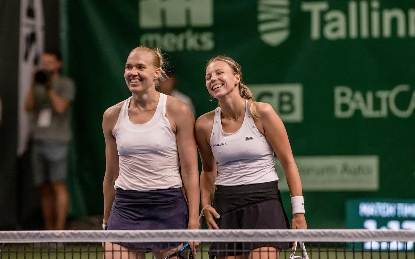 Kaia Kanepi (vasakul) ja Anett Kontaveit nautisid kodupubliku ees mängimist.