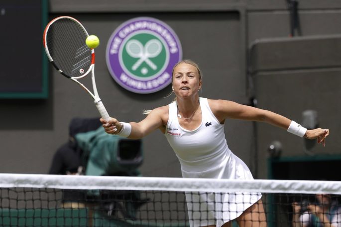 Kontaveit teenis Wimbledonis paarismängus võidu