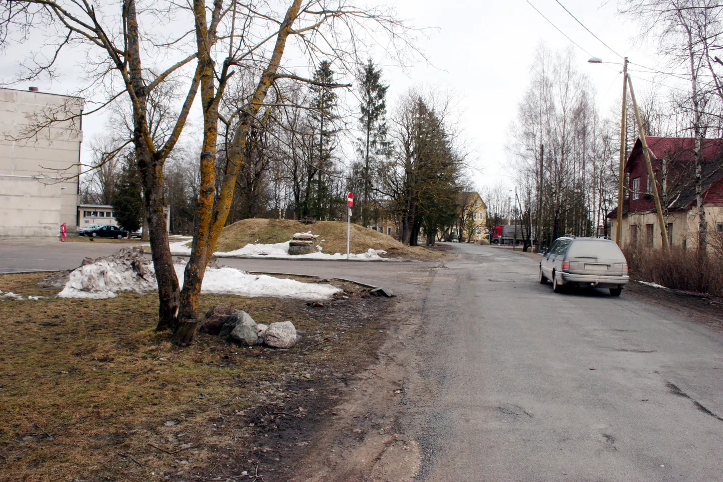 Veemajandusprojektiga seotud torutööd hakkavad Väike-Maarjas liiklust segama.