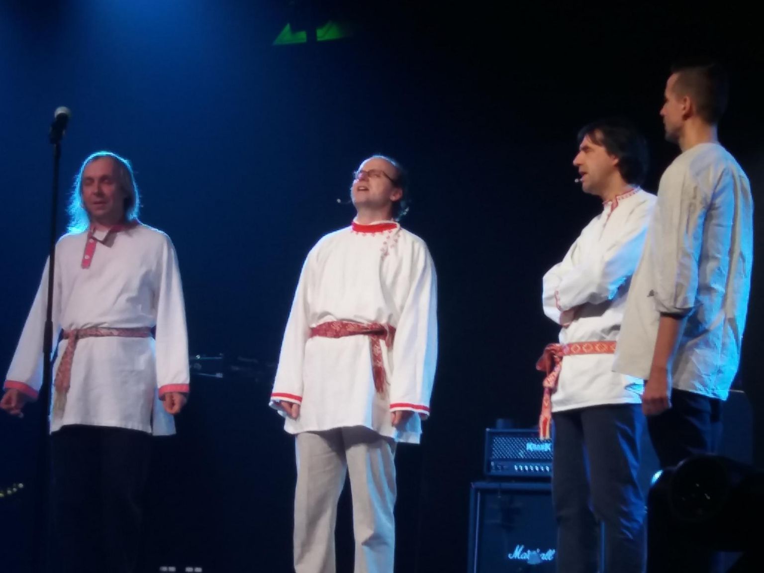 ERMi Öö laulis avatuks ansambel Ütsiotsõ, kuhu kuuluvad Lauri Sommer (vasakult), Urmas Kalla, Kaspar Kolk ja Andrus Kalkun.