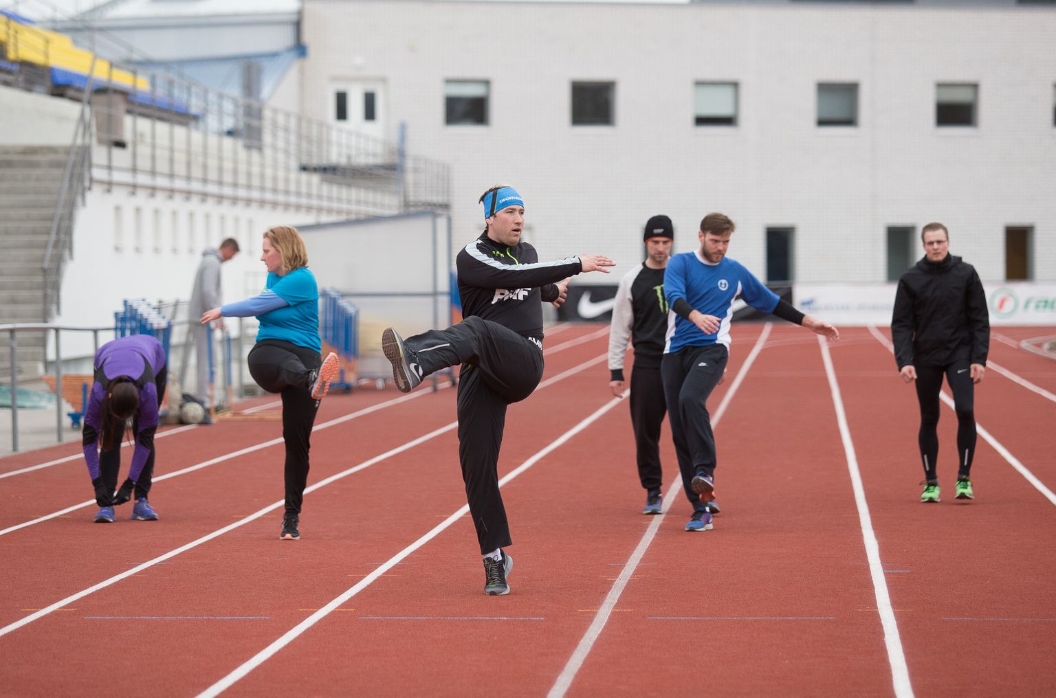 Rakvere linnas on mitmekülgsed sportimisvõimalused, samuti on omavalitsus võõrustanud erineva tasemega võistlusi.