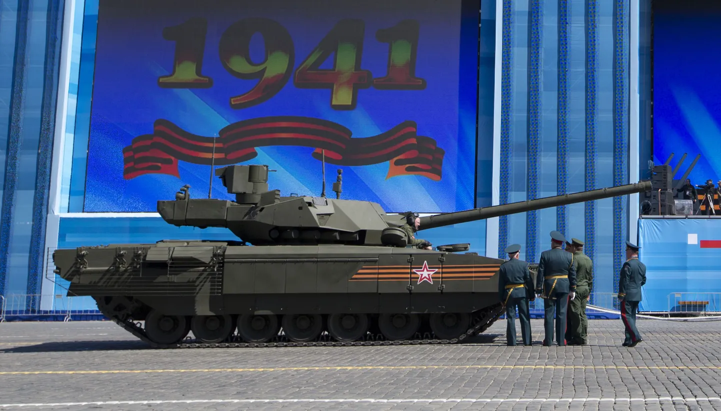 Armata T-14 Moskvas Punasel väljakul.