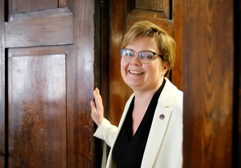 Suulise ajaloo ja mälu-uuringute professor Ene Kõresaar
käsitles inauguratsiooniloengus elulugude osa ühiskondlikes protsessides.