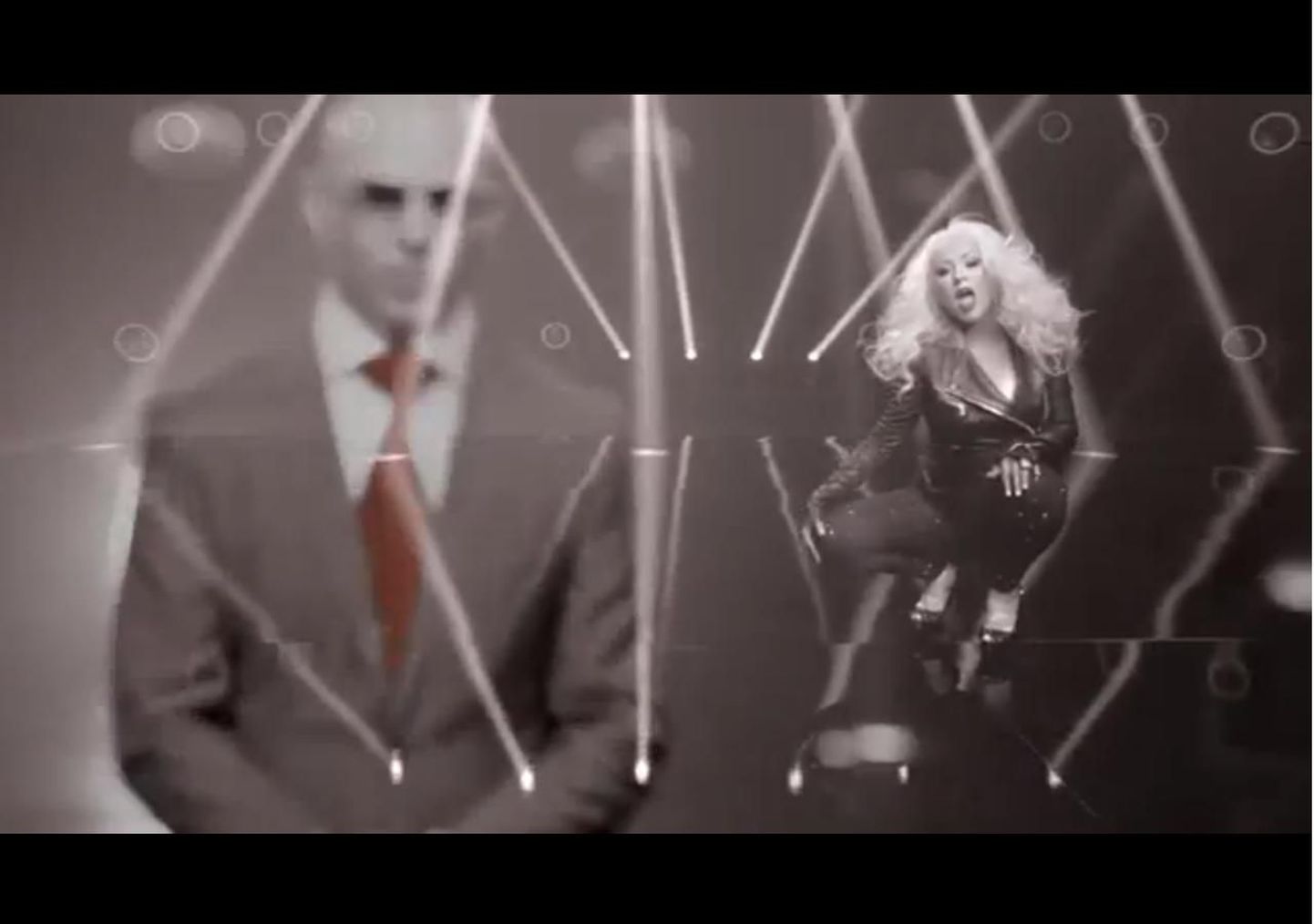 PitBull ja Christina Aguilera videos «Feel This Moment»