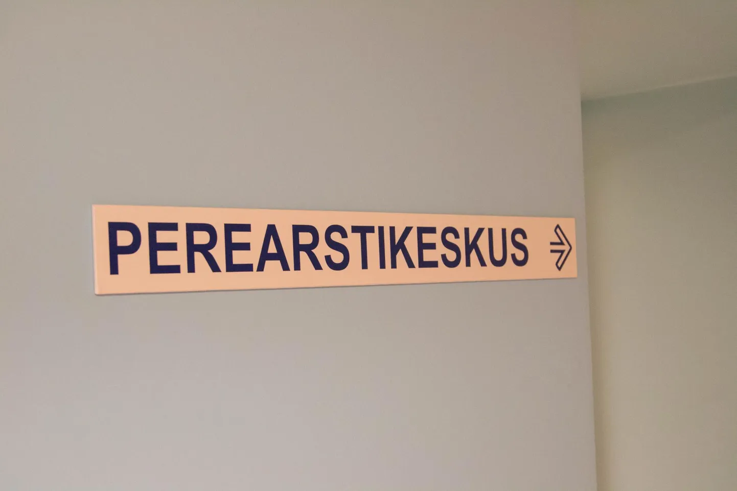 Perearstindust Eestis ilmestavad järjekorrad ja koormatud telefonid.