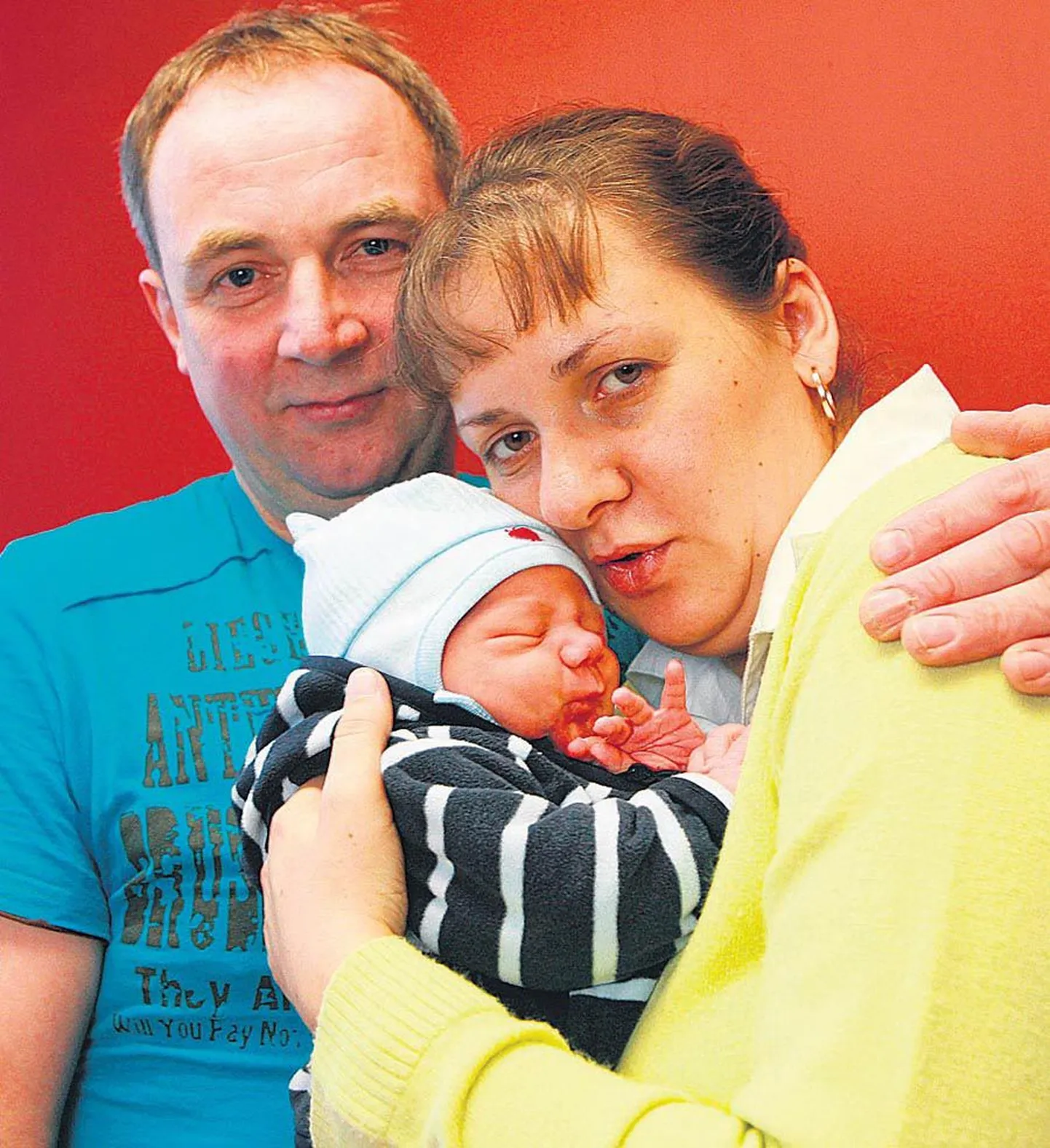 Jõululaupäeva esimestel tundidel nägi Viljandi haiglas ilmavalgust Anneli Miku ja Ülar Napritsoni poeg Joosep.