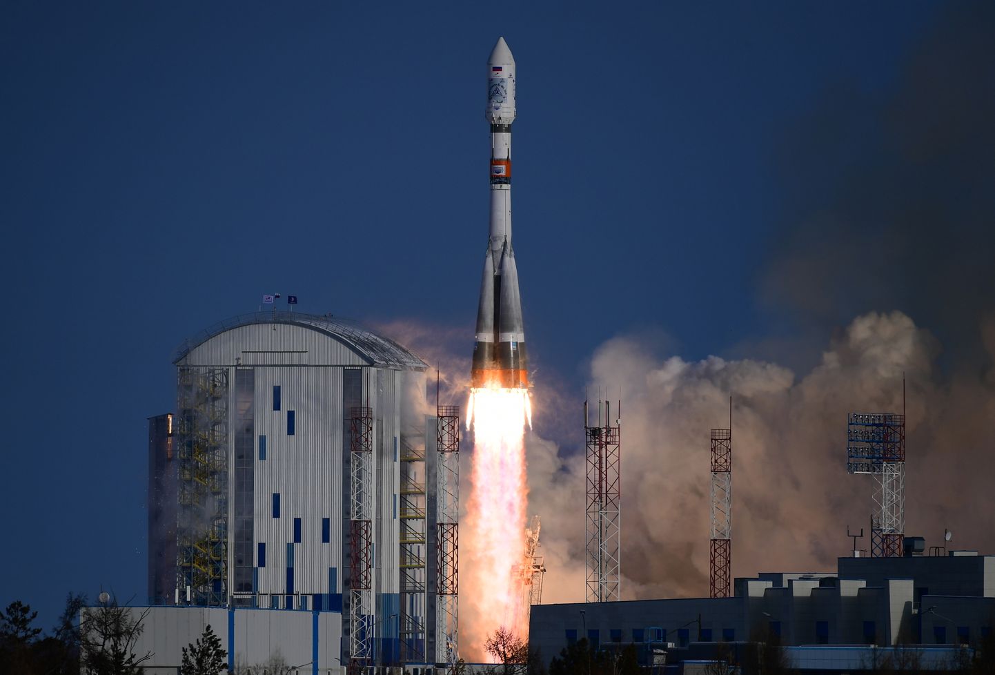 Vene kanderakett Sojuz startimas 2018. aasta detsembris Kanopus-V nr 5 ja 6 satelliidiga.