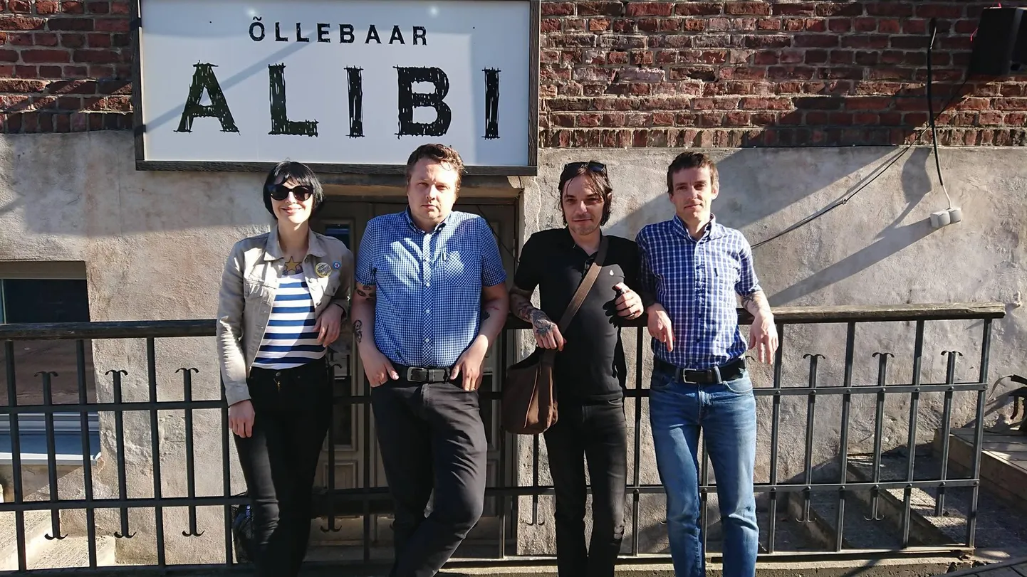 Fashionism (vasakult): Robin Schroffel (bass), Josh Nickel (kitarr), Alex Angel (trummid) ja Jeffrey McCloy (vokaal).
