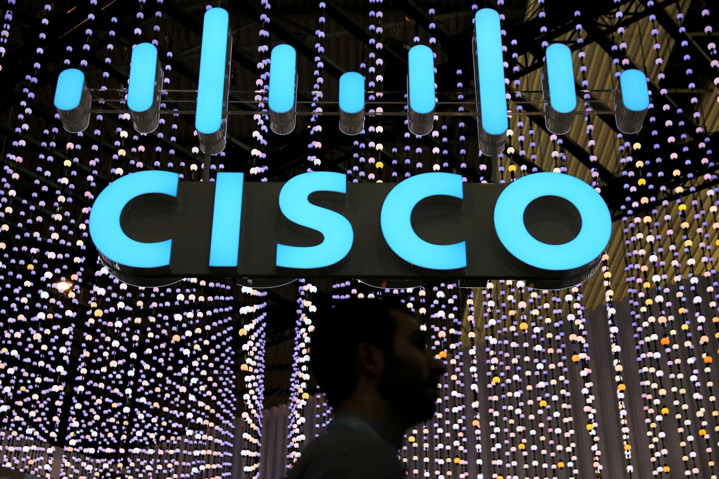 Cisco paremad kvartalitulemused tõstsid aktsia hinda