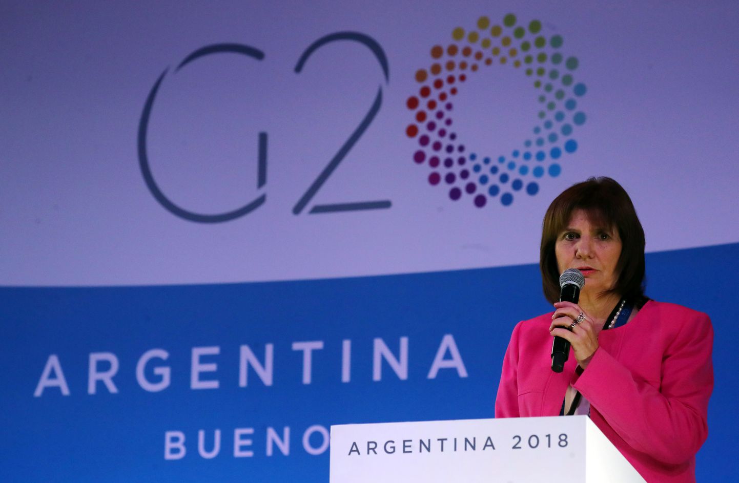 Argentina julgeolekuminister Patricia Bullrich neljapäeval Buenos Aireses pressikonverentsil.