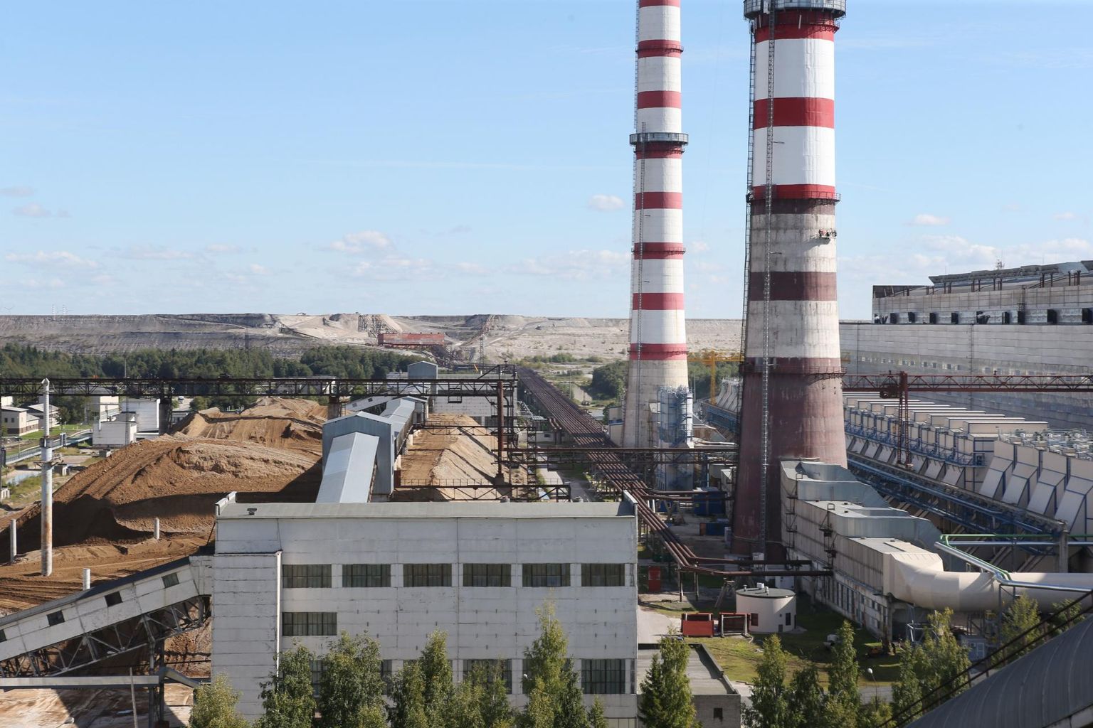 2015. aastal valminud Auvere elektrijaam on uusim Eestisse rajatud põlevkivil ja biomassil töötav elektrijaam. FOTO: Peeter Langovits