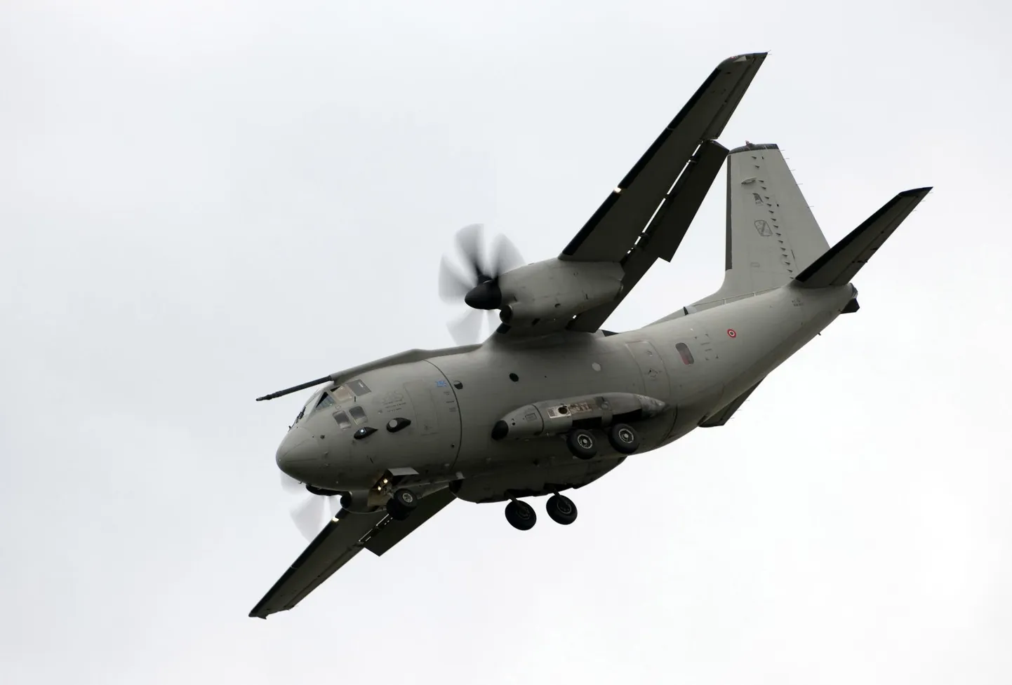 C-27J-tüüpi lennuk. Leedul on kolm sellist lennukit, mida kimbutavad sagedased probleemid.