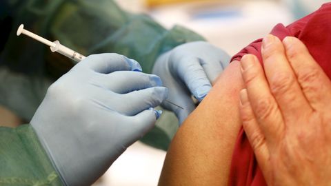 Saksa hooldekodu töötajad said kogemata viiekordse vaktsiinidoosi