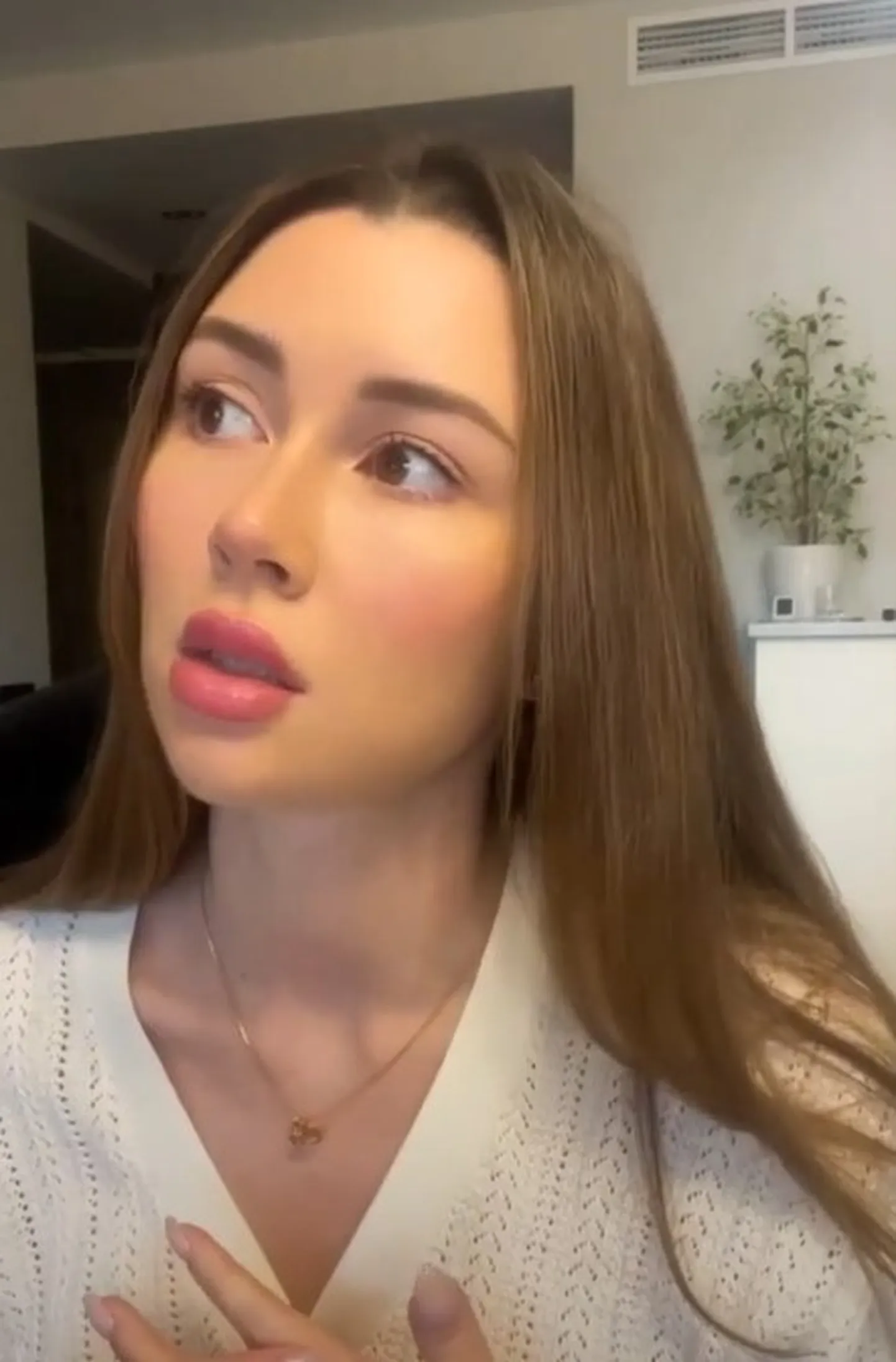 Анна Заворотнюк