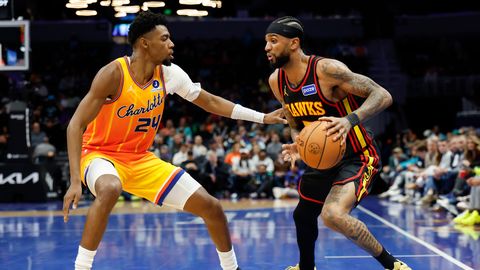 "Hawks" bez Porziņģa Janga atgriešanās spēlē piedzīvo neveiksmi Šarlotā