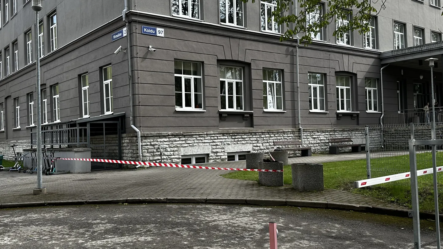 Tallinna humanitaargümnaasium.